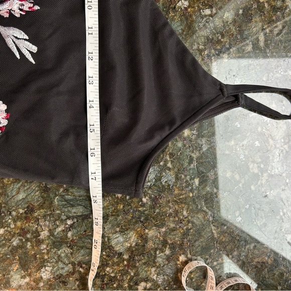 NWOT White House Black Market Black Floral Tank Top S - Picture 7 of 9